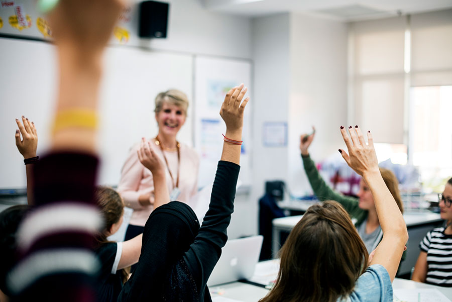 teacher-teaching